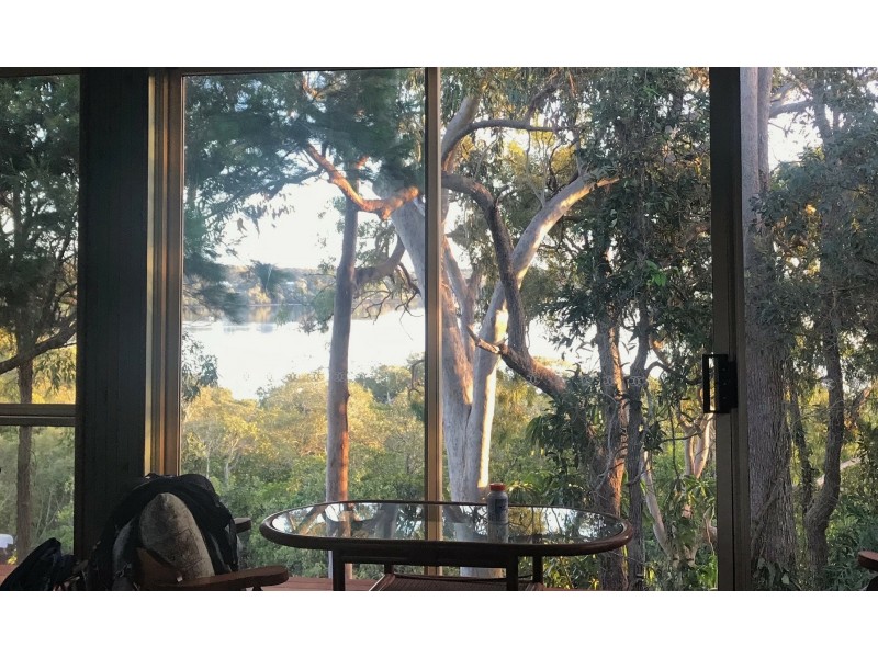 52 Timothy Street, Macleay Island QLD 4184