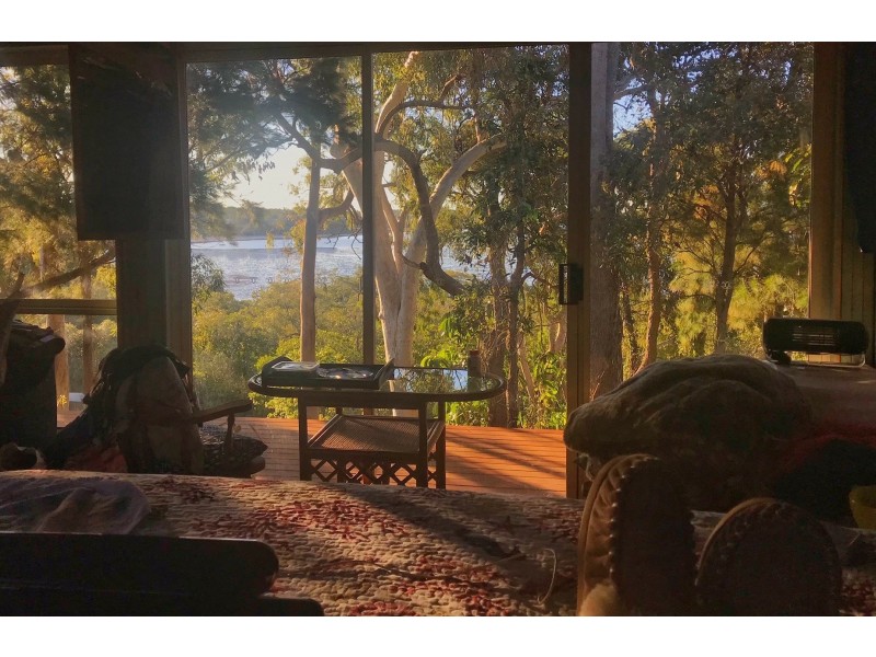 52 Timothy Street, Macleay Island QLD 4184