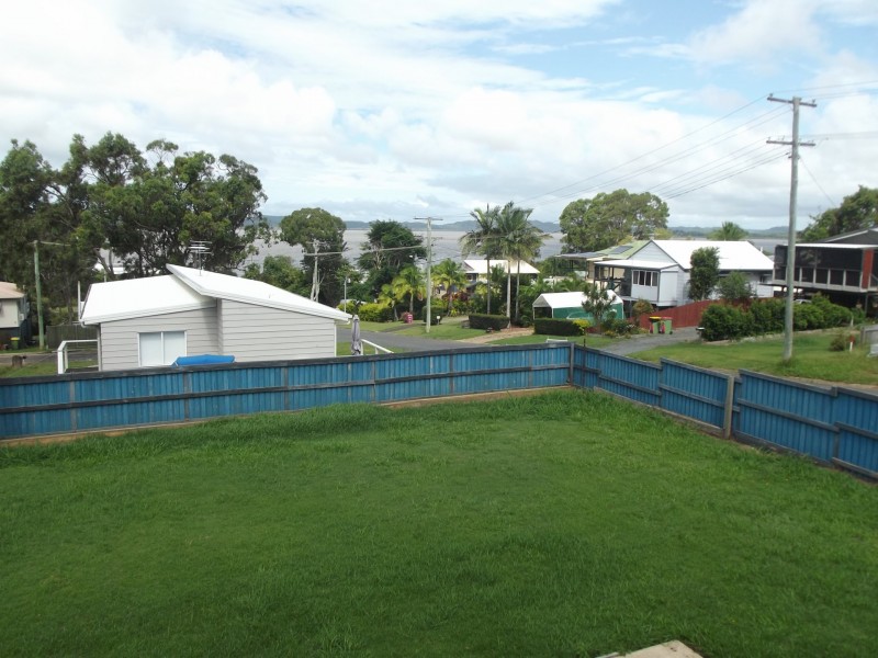 6 Ilya Street, Macleay Island QLD 4184