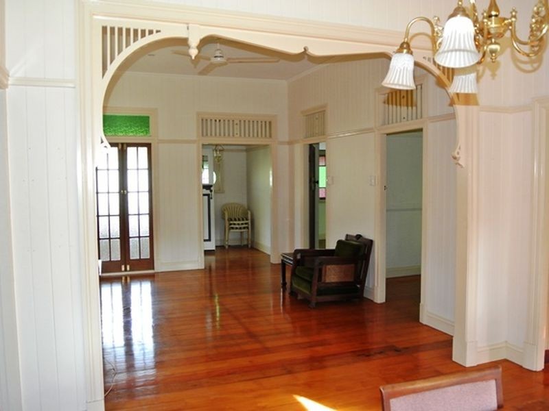 6 Blue Bay Crescent, Macleay Island QLD 4184