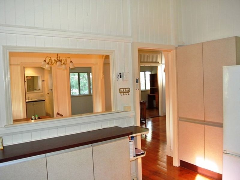 6 Blue Bay Crescent, Macleay Island QLD 4184