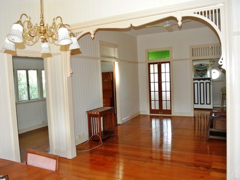 6 Blue Bay Crescent, Macleay Island QLD 4184