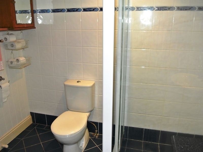 6 Blue Bay Crescent, Macleay Island QLD 4184