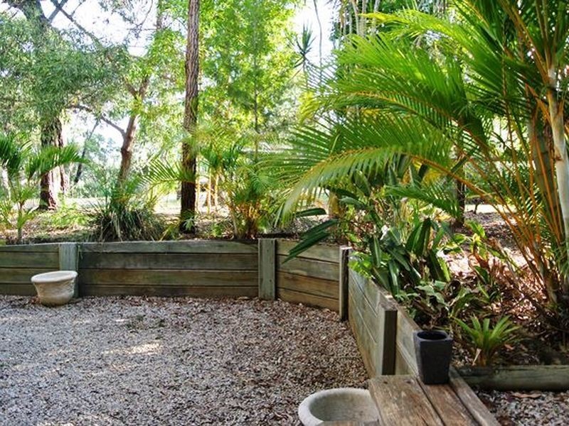 6 Blue Bay Crescent, Macleay Island QLD 4184