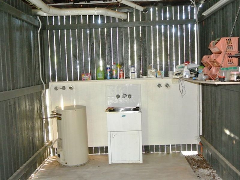 6 Blue Bay Crescent, Macleay Island QLD 4184