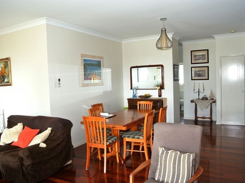 14 Kim Crescent, Macleay Island QLD 4184