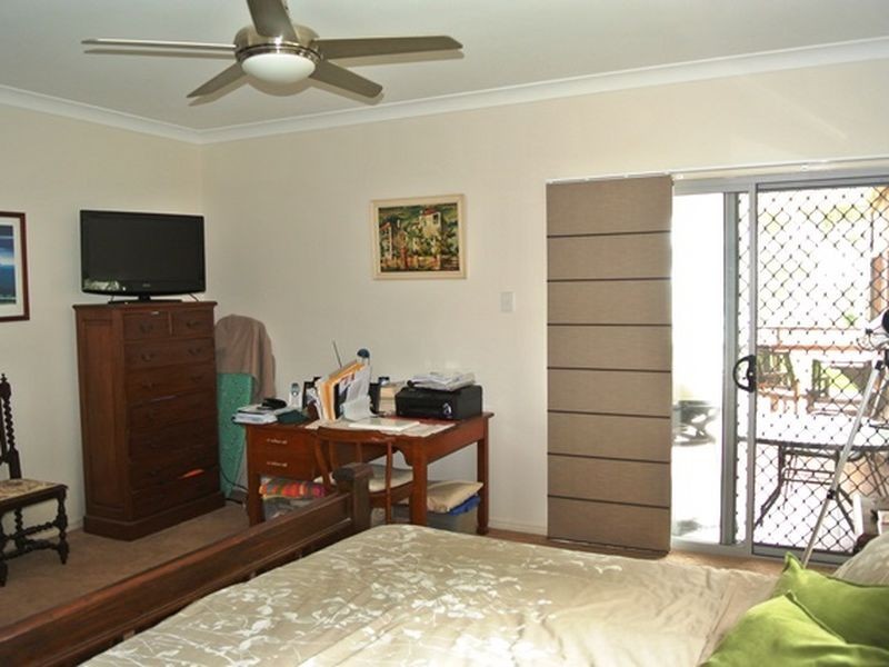14 Kim Crescent, Macleay Island QLD 4184