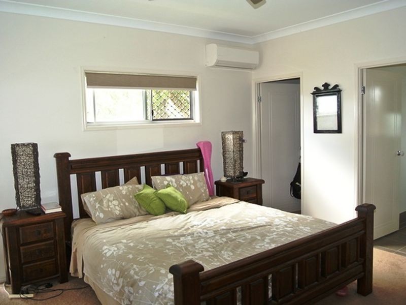 14 Kim Crescent, Macleay Island QLD 4184