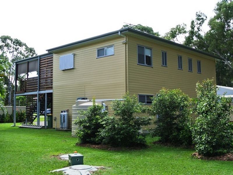 14 Kim Crescent, Macleay Island QLD 4184