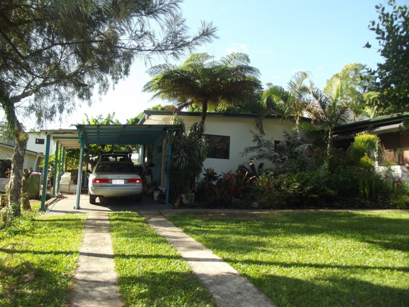 9 Scarborough Terrace, Macleay Island QLD 4184