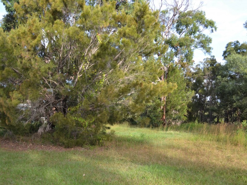 12 Calm Waters, Macleay Island QLD 4184