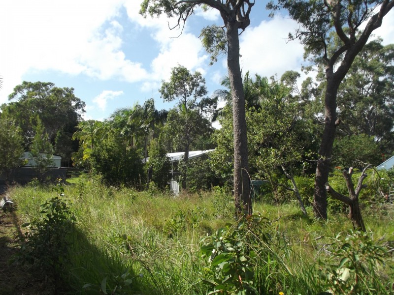 25 Kooberry Street, Macleay Island QLD 4184