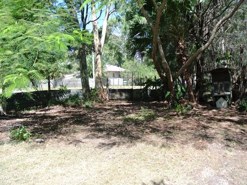 2-4 Panaroo Street, Macleay Island QLD 4184