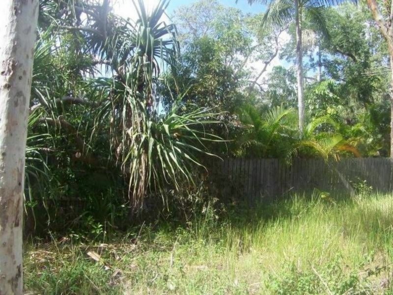 23 BRUCE ST, Lamb Island QLD 4184