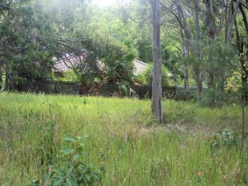 23 BRUCE ST, Lamb Island QLD 4184