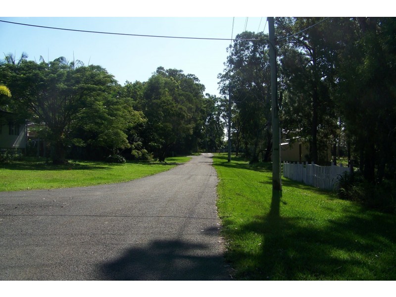 23 BRUCE ST, Lamb Island QLD 4184