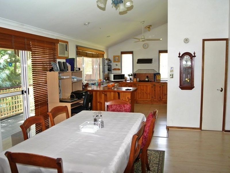 4 Wharf Street, Macleay Island QLD 4184