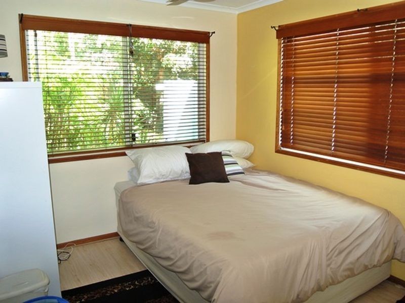 4 Wharf Street, Macleay Island QLD 4184