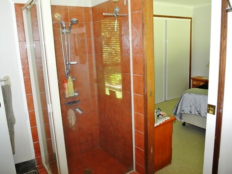 4 Wharf Street, Macleay Island QLD 4184