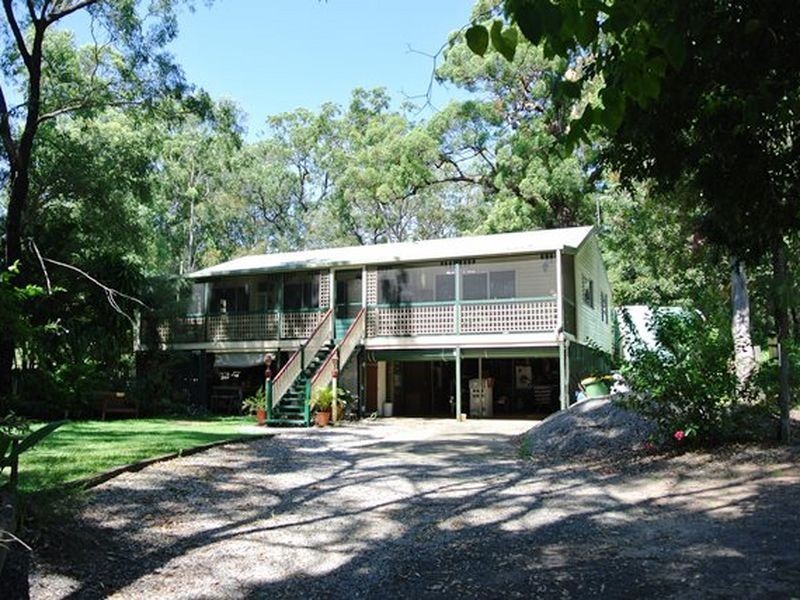 4 Wharf Street, Macleay Island QLD 4184