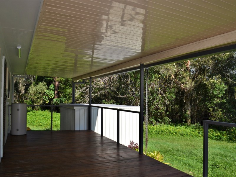 39 Alexander Street, Macleay Island QLD 4184