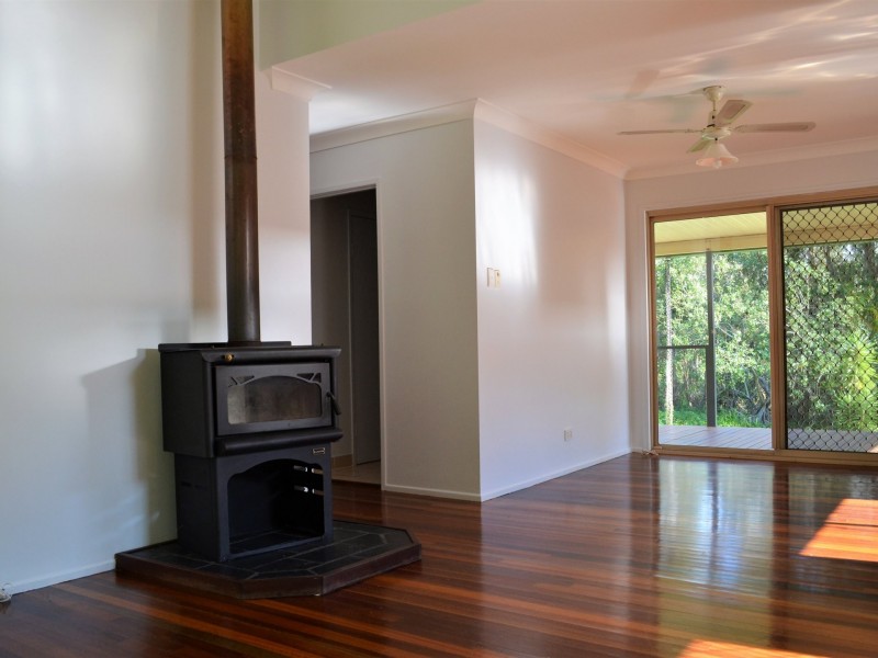 39 Alexander Street, Macleay Island QLD 4184
