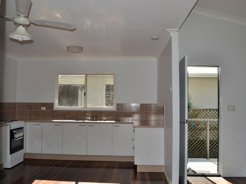 39 Alexander Street, Macleay Island QLD 4184