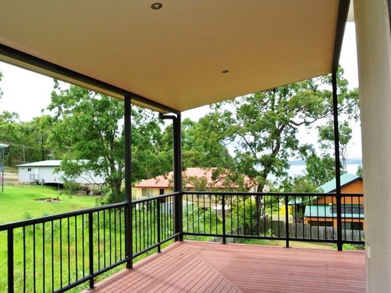 202 Kate Street, Macleay Island QLD 4184