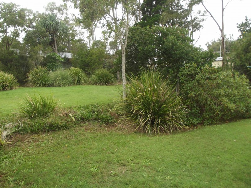 2 Curlew Street, Macleay Island QLD 4184