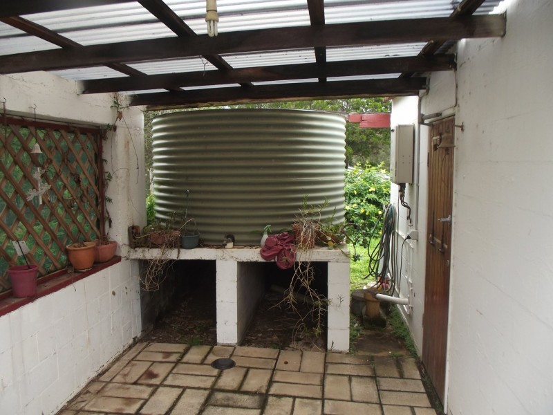 2 Curlew Street, Macleay Island QLD 4184