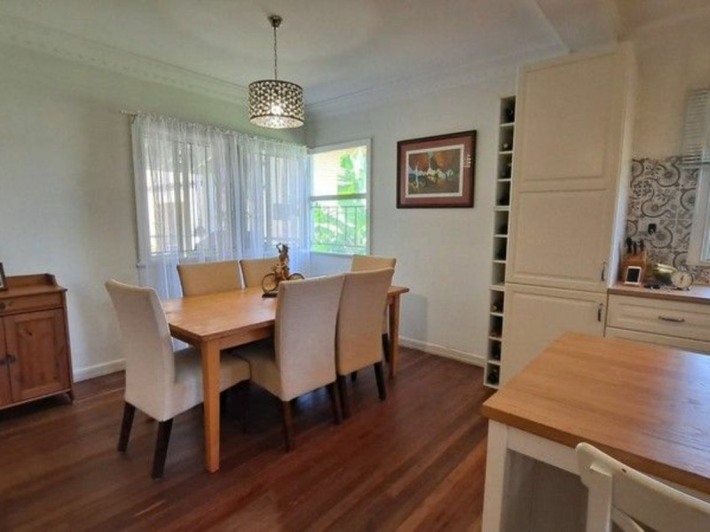 8 Curlew Street, Macleay Island QLD 4184