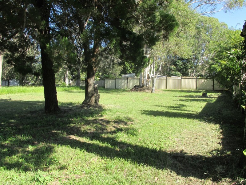 5 Nugent Street, Macleay Island QLD 4184