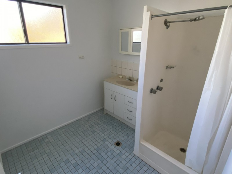 42 Barramundi Street, Macleay Island QLD 4184