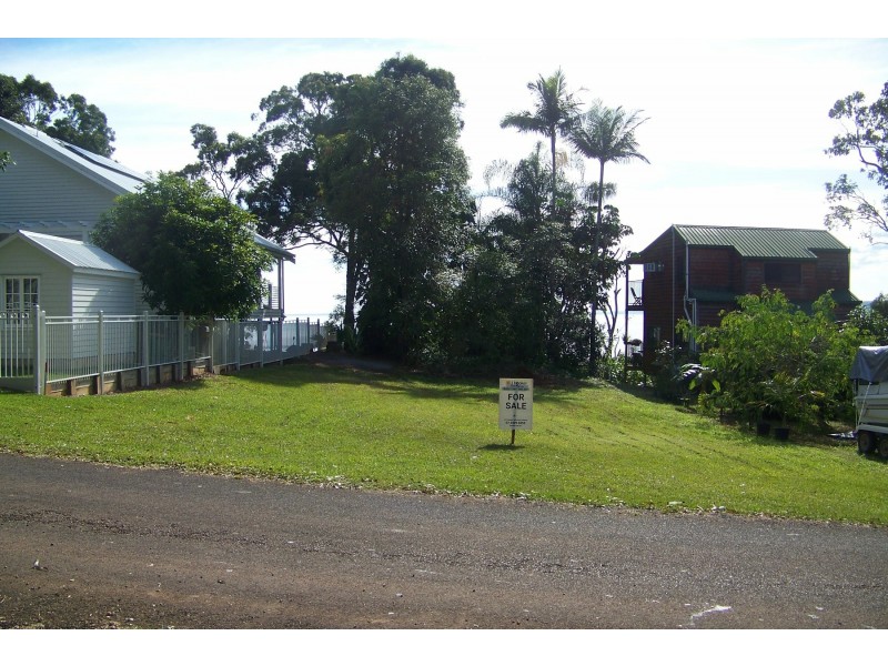 57 PERULPA DR, Lamb Island QLD 4184