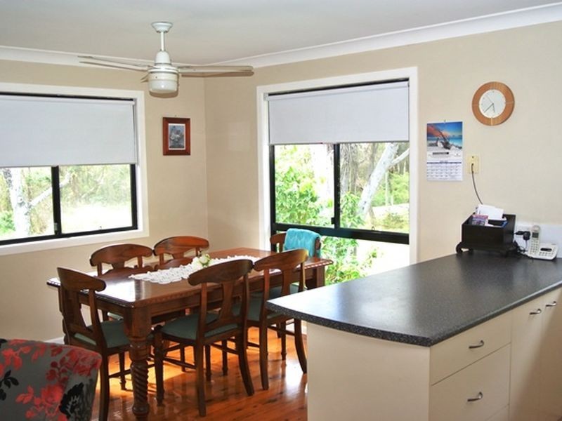 28 Beelong Street, Macleay Island QLD 4184