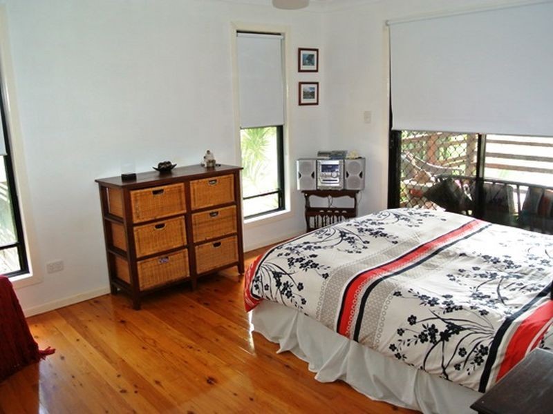 28 Beelong Street, Macleay Island QLD 4184