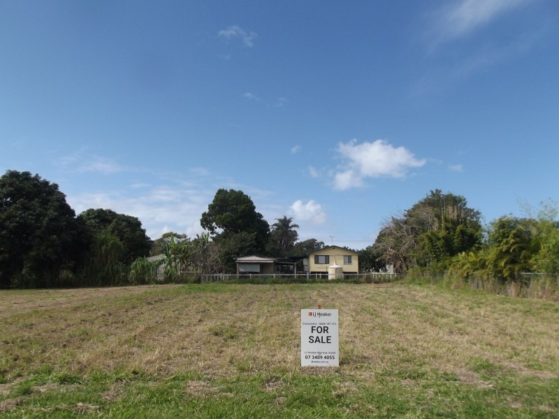 10 Michiko Street, Macleay Island QLD 4184