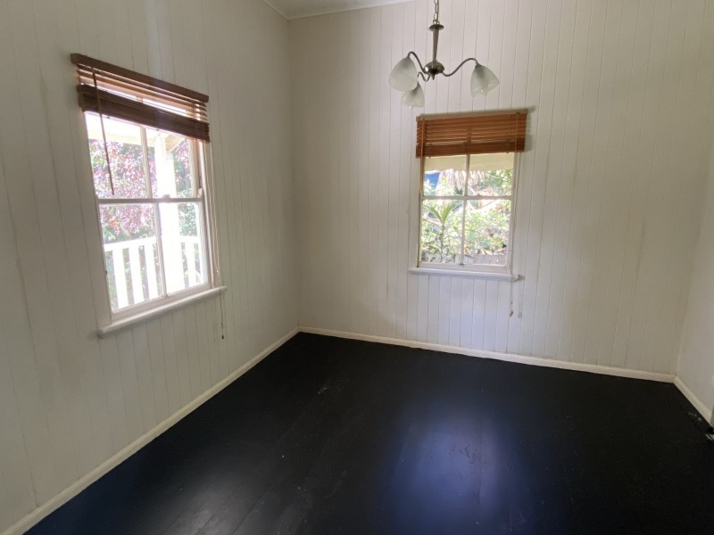 14 Allambie Street, Macleay Island QLD 4184