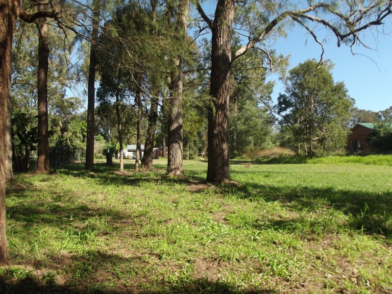 4 Daku Court, Macleay Island QLD 4184
