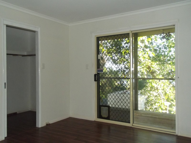 74 Western Road, Macleay Island QLD 4184