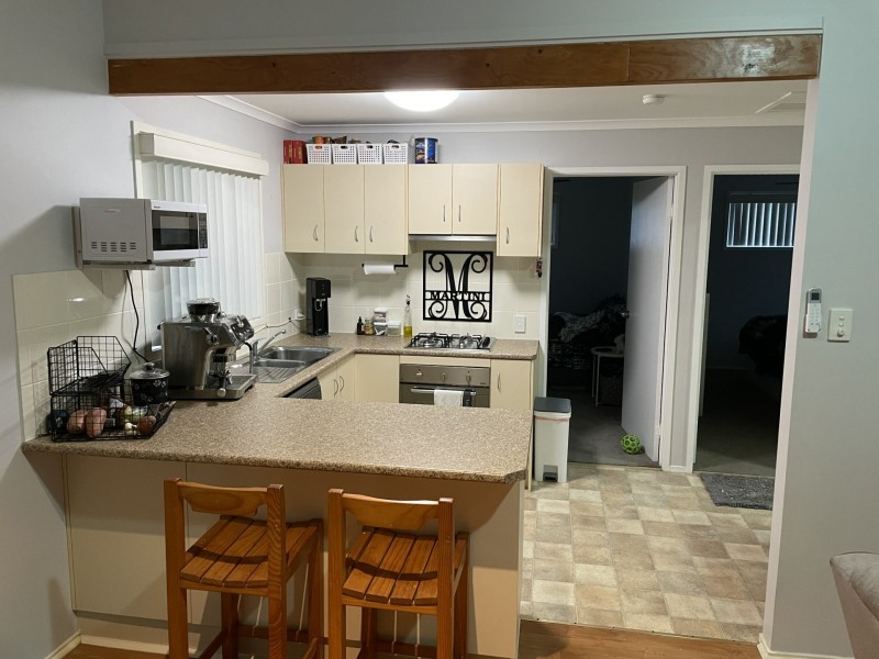 6 Brolga Street, Macleay Island QLD 4184