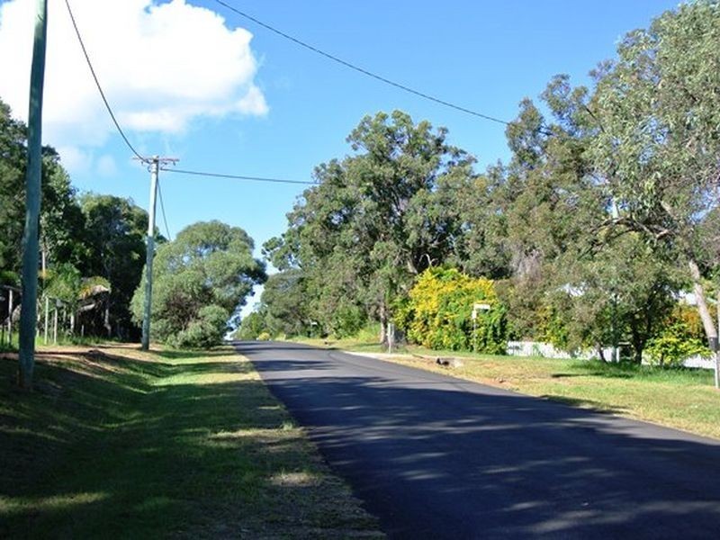 2 Scotts Road, Macleay Island QLD 4184