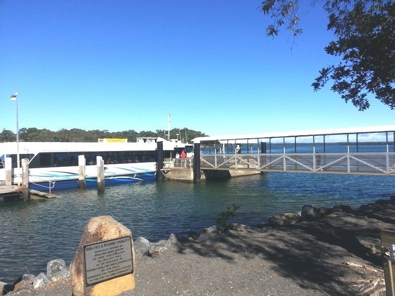 2 Scotts Road, Macleay Island QLD 4184