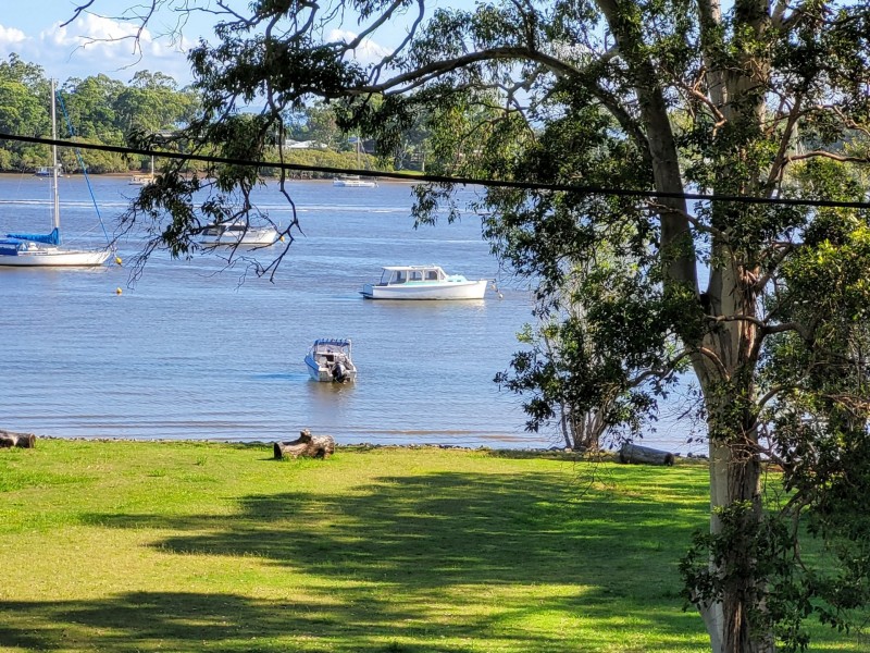 47 TINA AV, Lamb Island QLD 4184