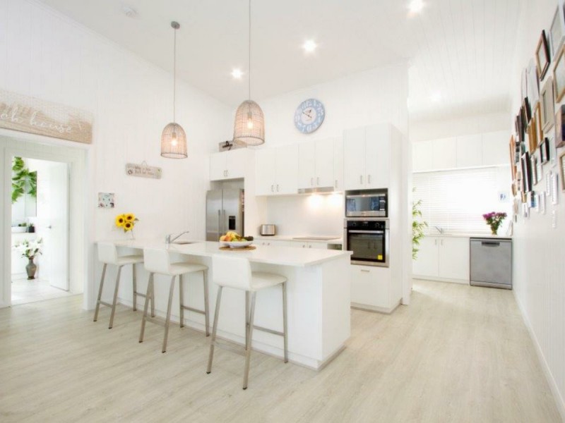 47 TINA AV, Lamb Island QLD 4184