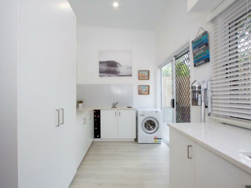 47 TINA AV, Lamb Island QLD 4184