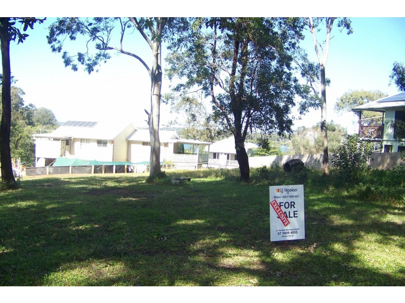 31 LUCAS DR, Lamb Island QLD 4184