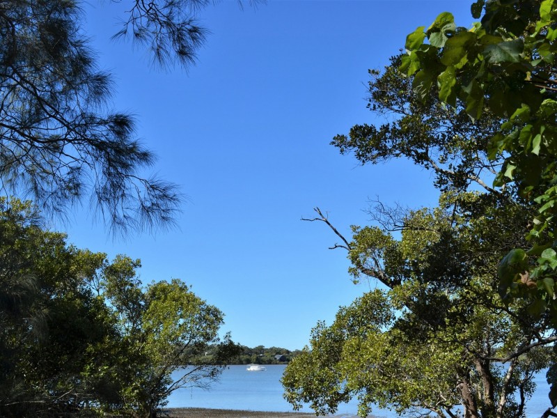 41 Orion Street, Macleay Island QLD 4184