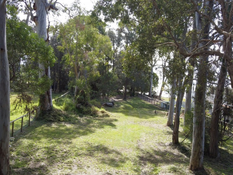 67 Coondooroopa Drive, Macleay Island QLD 4184