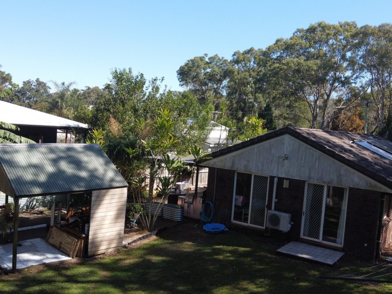 12 Blue Water Crescent, Macleay Island QLD 4184